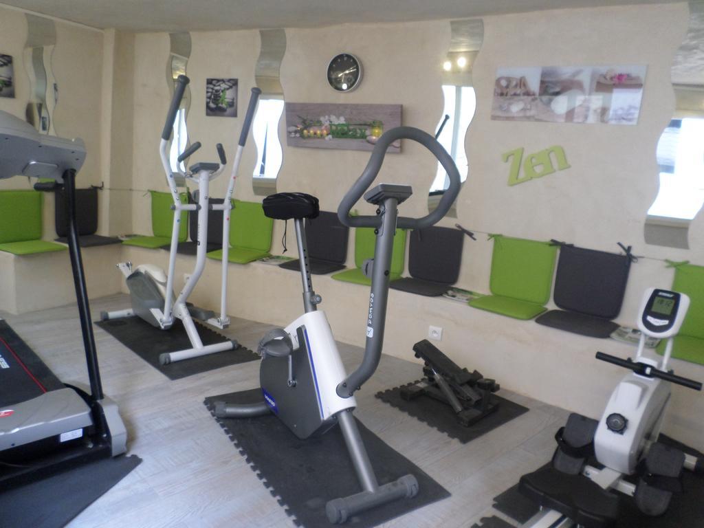 Appart'Hotel Les Tilleuls Saint-Macaire Rom bilde