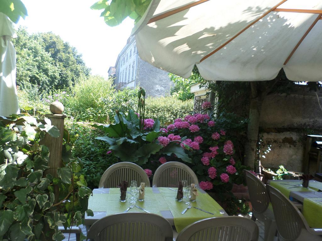 Appart'Hotel Les Tilleuls Saint-Macaire Rom bilde