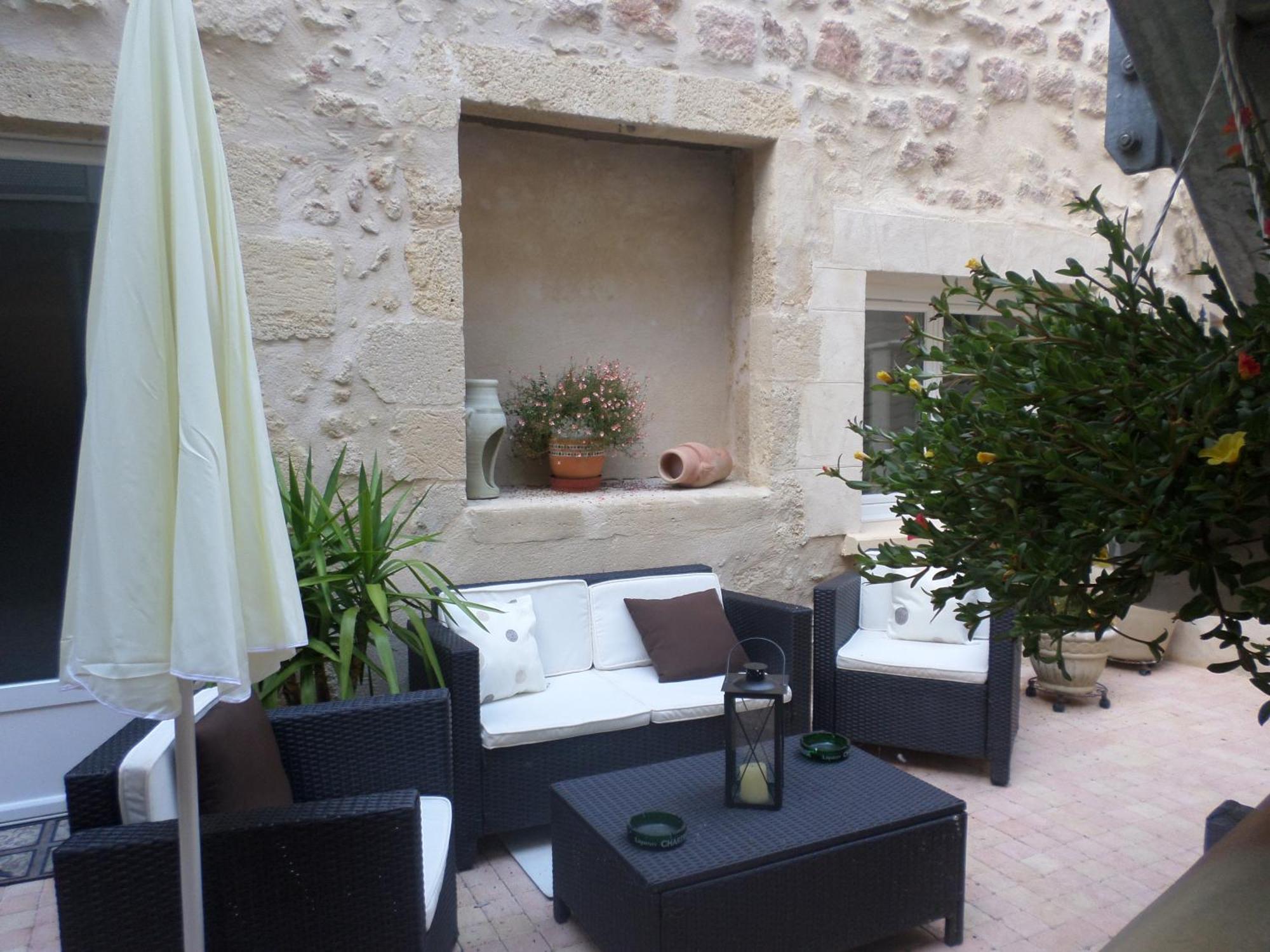 Appart'Hotel Les Tilleuls Saint-Macaire Eksteriør bilde