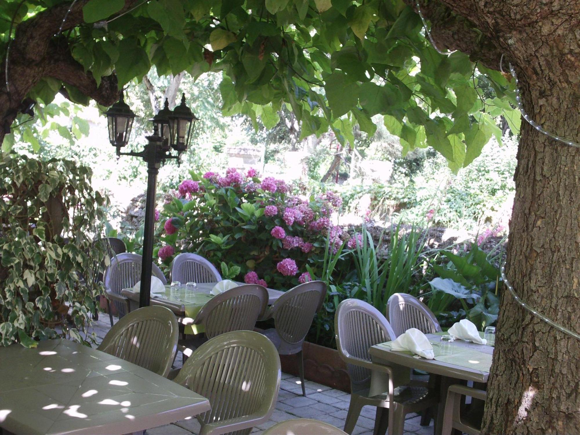 Appart'Hotel Les Tilleuls Saint-Macaire Eksteriør bilde