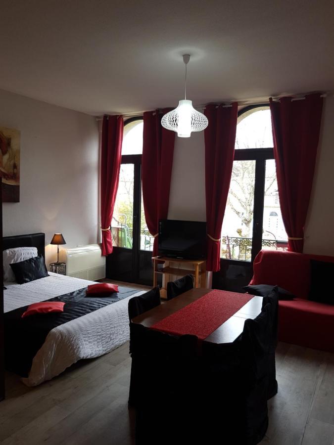 Appart'Hotel Les Tilleuls Saint-Macaire Eksteriør bilde